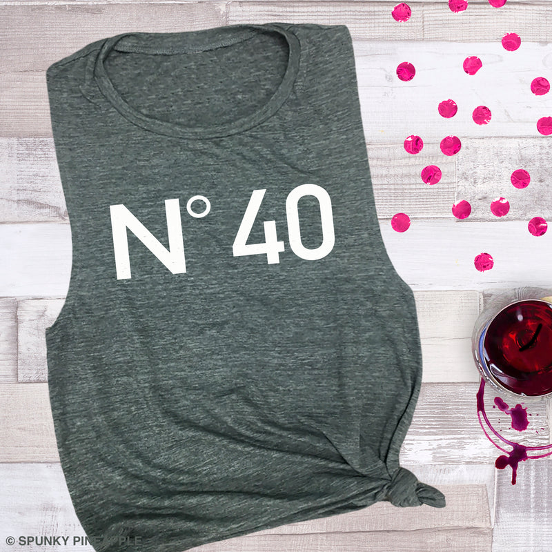 No 40 Cute 40th Birthday Shirt for Women